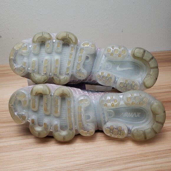 Nike‎ Womens Air Vapormax Flyknit 849557-202 Gray Lace Up Sneaker Shoes Size 7.5 - Picture 5 of 6